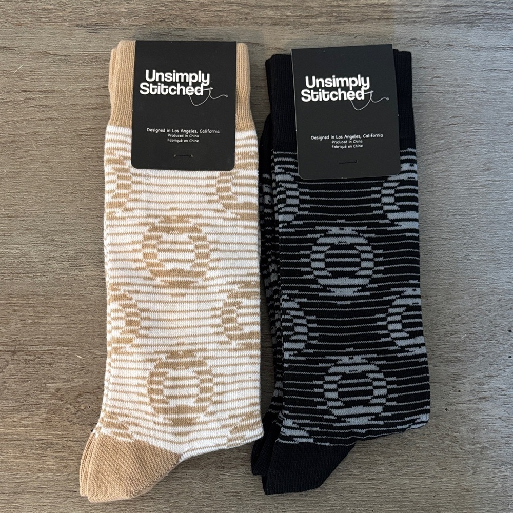 NWT Unsimply Stitched Tan and Black Patterned Socks